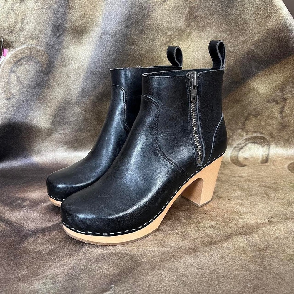 Toffel Swedish hasbeens black leather wooden clog boots Sz 40 us Sz 10